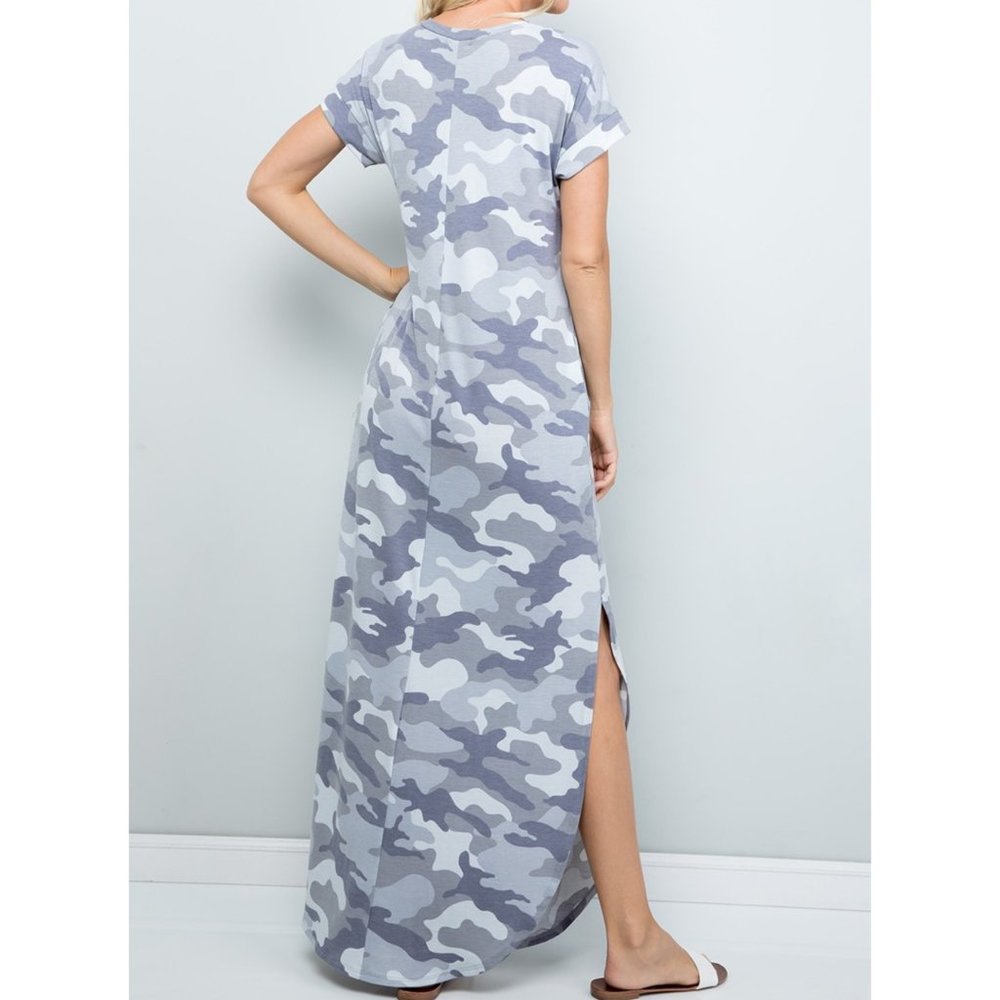 NWT- Women's V-Neck Maxi w/Pockets, Grey Camo - Picture 2 of 8